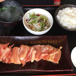 焼肉 蔵 - 豚バラ定食 ¥680
            
            
            
