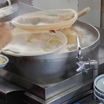 釜あげうどん 長田 in 香の香 - 厨房