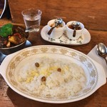 トマト - 和牛ビーフジャワカレー＋季節の野菜入り(\2,300+480)