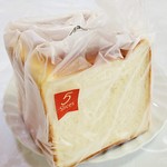 ラ・ファリーヌ - パンドミー　角　280円