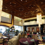 LOBBY LOUNGE - ロビーの方