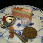 表参道うかい亭 - 