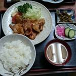キング食堂 - 生姜焼ライス 880円(税込)
