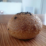 宗像堂 - 黒糖あんぱん