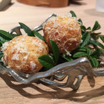 レヴォ - 山羊のチーズのグジュール