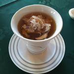 中国料理 翆陽 - キジハタのスープ：上から