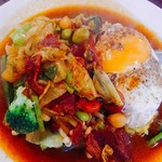 八木カレー - ベーコンと野菜のカレー 卵トッピング