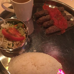 ビストロひつじや - Dセット これにパンが付いて450円‼️