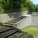 アウストロ - お店までの長いアプローチ