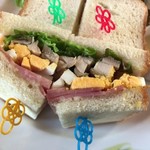 カフェ フロインドリーブ 本店 - アップ