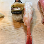 かつ喜寿し - 上寿司その３
つぶ貝かな。甘エビ。