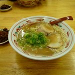 おっつぁん - とんこつしょうゆラーメン