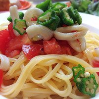 grigio la tavola - 