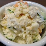 うま味処　つるき屋 - うまみ処 つるき屋 ＠本蓮沼 定食に付く本日の小鉢は山盛りの自家製ポテトサラダ