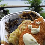 ほっかほっか亭 - 料理写真:海を眺めながらの、のり弁