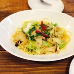 アルベロ - きのこと葉野菜のパスタ