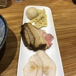 全部のせつけ麵の具