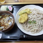 麺屋４兄弟 - 2011/2　肉汁地粉うどん大盛り700円