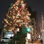 レストランオオタニ - クリスマスには大きなツリーが。