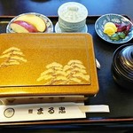 まる忠 - うな重（松）3620円。