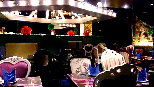 アリスとディズニーの雰囲気を存分に楽しめる新宿のコンセプト居酒屋 By Kokorokubari 絵本の国のアリス 新宿三丁目 イタリアン 食べログ