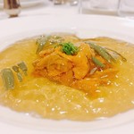 北島亭 - 2017.6.  北海道産 生うにのコンソメゼリー寄せ カリフラワーのクリーム添え