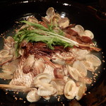 長崎産真鯛の骨蒸し 熊本産あさり添え