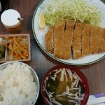Ishizaka Tonkatsu Ten - 『(大)とんかつ定食』(税込み1500円)