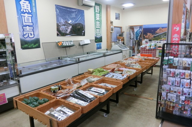 十二湖駅産直コーナー 十二湖 その他 食べログ
