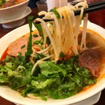 ベトナム料理 ホァングン - ブンボーフエ