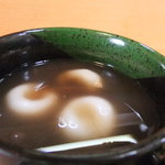 季節料理うたげ - ひな祭りランチについていた白玉ぜんざい♪