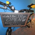 Cafe&Bar TRip - 一階にあるラスク屋さんの横の階段を上ると素敵な店内が現れますよ・・・・ 