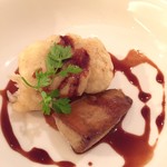 ビストロ ダイア - 和歌山県産鱧のベニエとケベック州産鴨フォアグラのポワレ マデラ酒のソース