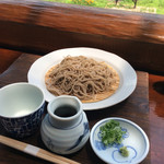 京蕪庵 - 十割蕎麦、テラス席で