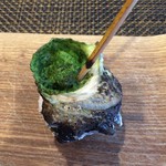 サラマンジェ ド ヨシノ - サザエのブルゴーニュバター仕立て　サザエがゴロゴロです