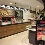 PIZZA SORRIDERA - 外観