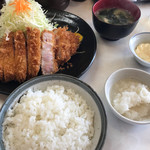 まるやま食堂 - 極上ロースかつ定食 ※1,300円
      ※ランチタイムだと1,500円→1,300円
      大根おろし 200円、マヨネーズ 50円