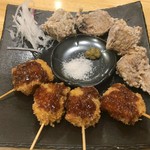 まぐろ小屋 別邸 - まぐろのﾒﾝﾁｶﾂ＆唐揚げ