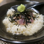 まぐろ小屋 別邸 - まぐろの出汁茶漬け