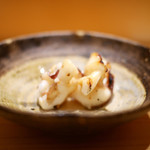 鮨 さいとう - 墨烏賊炙り　ピリ辛タレ