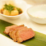 ノートルダム 秋田 - 肉料理 牛ロース肉の"SUKIYAKI"スタイル