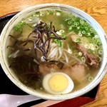 鹿児島ふるさと物産館 満天 - 黒豚チャーシュー しおラーメン(700円)