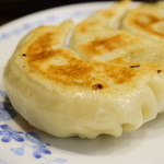 開楽 - 手造りジャンボ餃子（1人前3個）＠税込360円