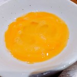 焼肉 鶯谷園 - 生卵