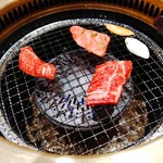 焼肉 鶯谷園 - ジュージュー