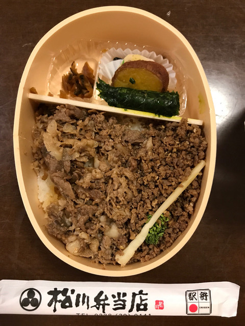 松川弁当店 米沢駅ホーム（まつかわべんとうてん） - 米沢（弁当）の写真