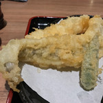味奈登庵 - 穴子天ぷらといか天ぷらとおくら天ぷら！  
      アゲモノビンボー！ 