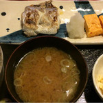 めしの助 - 日替わり焼魚定食(太刀魚):小鉢は、ポテトサラダ