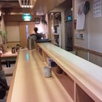 Akita Hinai Jidori Kisuke - カウンターからの店内