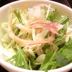 メゾン・ド・ユーロン - 豆豉麻婆豆腐 1300円 のサラダ